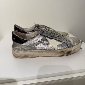 Silver golden goose. Size 38. Distressed. Signs of wear on sole.